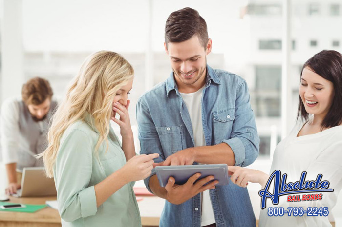 Show Your Loved Ones That You Care By Bailing Them Out of Jail with Visalia Bail Bonds Show Your Loved Ones That You Care By Bailing Them Out of Jail with Visalia Bail Bonds